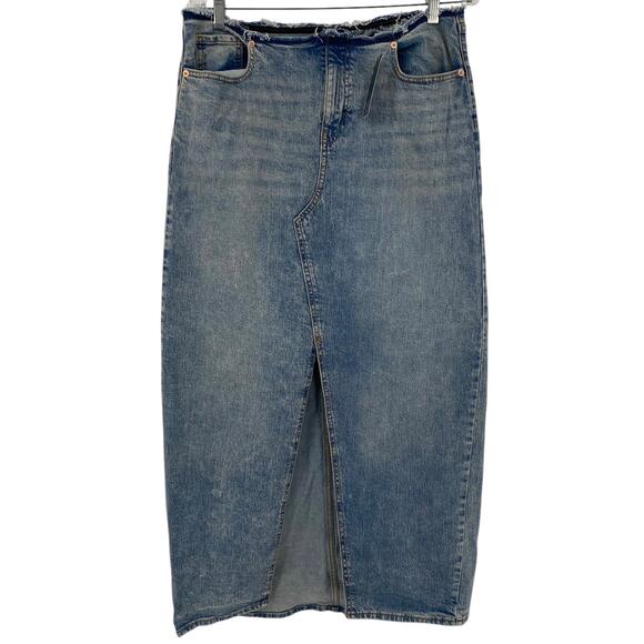 NEW WILD FABLE Low Rise Denim Midi Skirt Blue Size 10 Slit Hem Boho Chic Y2K - Picture 2 of 9
